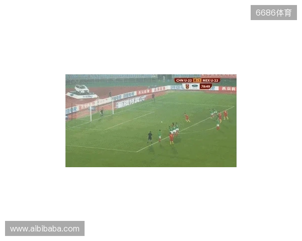 半场-U22国足0射门蒯纪闻险造对方乌龙 U22国足0-0乌兹别克斯坦